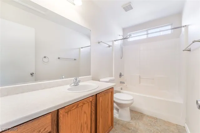 $1,900 | 9412 Plover Falls Avenue, Las Vegas, NV 89149