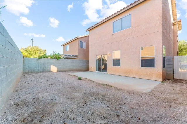 $1,900 | 9412 Plover Falls Avenue, Las Vegas, NV 89149