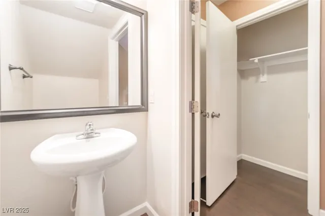 $1,900 | 9412 Plover Falls Avenue, Las Vegas, NV 89149