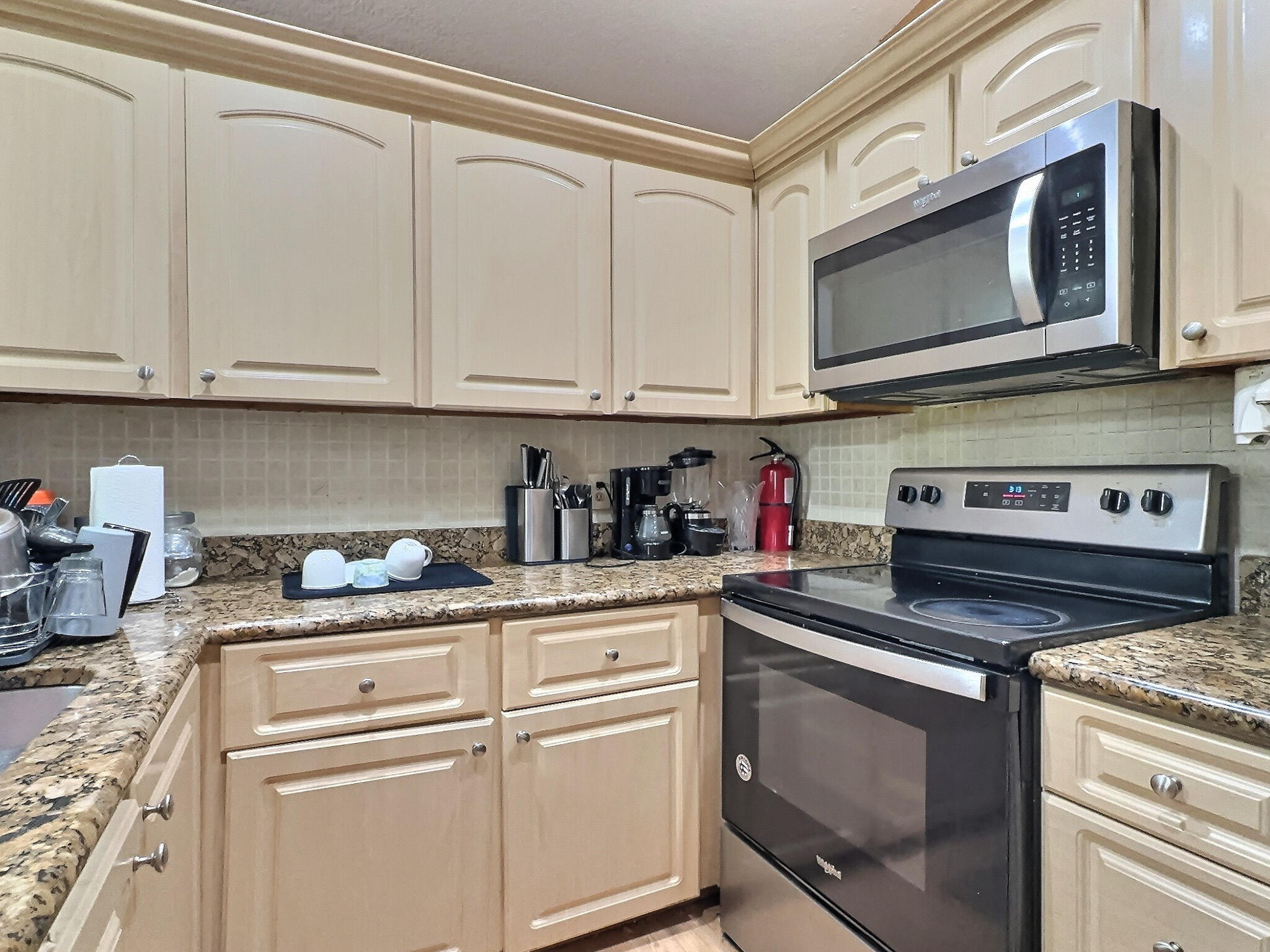 11406 Whisper Lake Way Boca Raton, FL 33428 - Photo 8 of 27 Kitchen