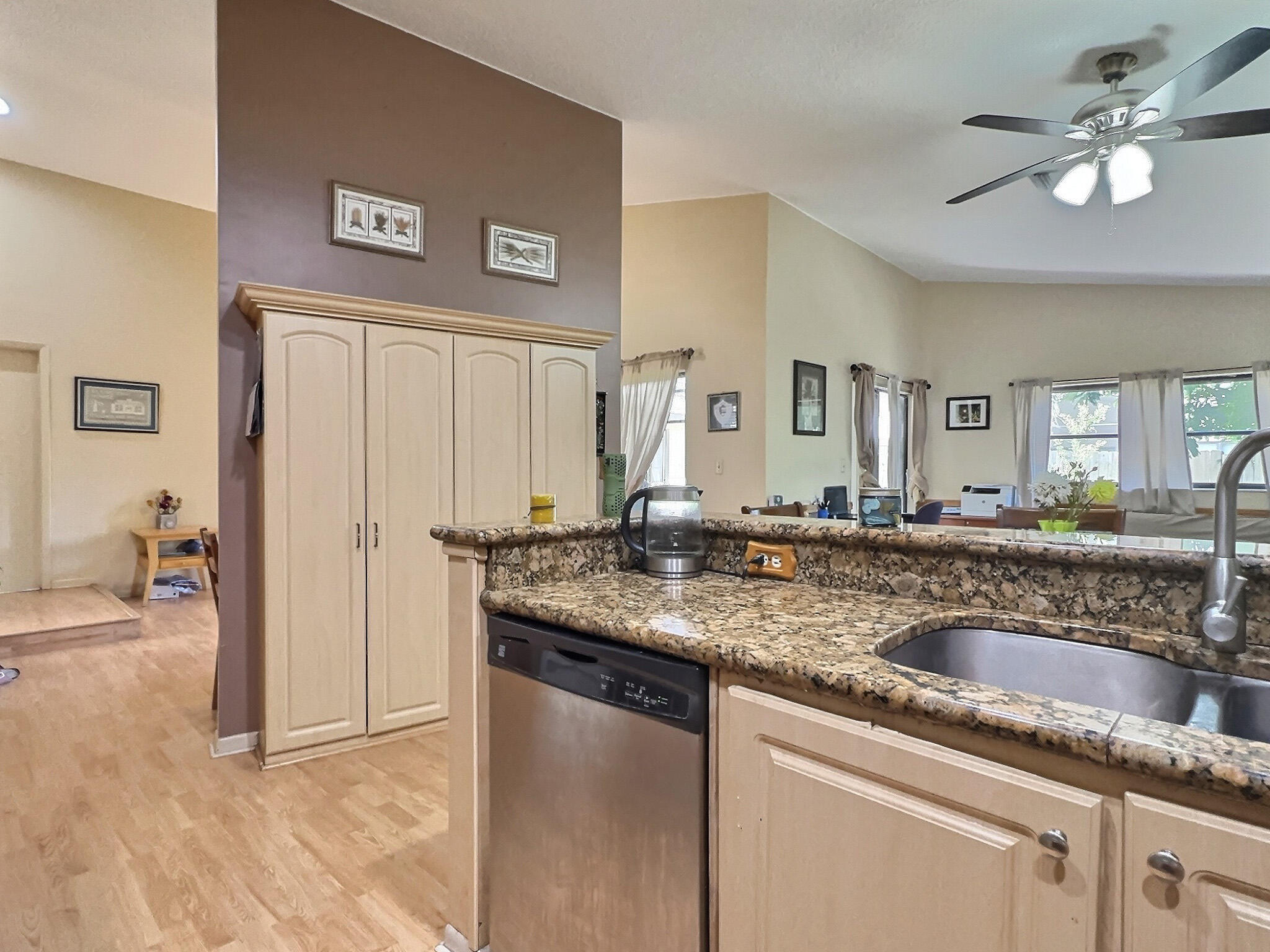11406 Whisper Lake Way Boca Raton, FL 33428 - Photo 9 of 27 Kitchen