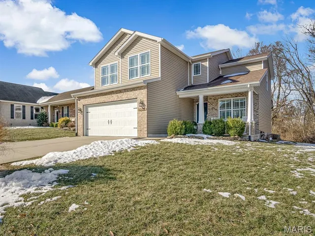 $398,975 | 1235 Castle Green Drive, Waterloo, IL 62298