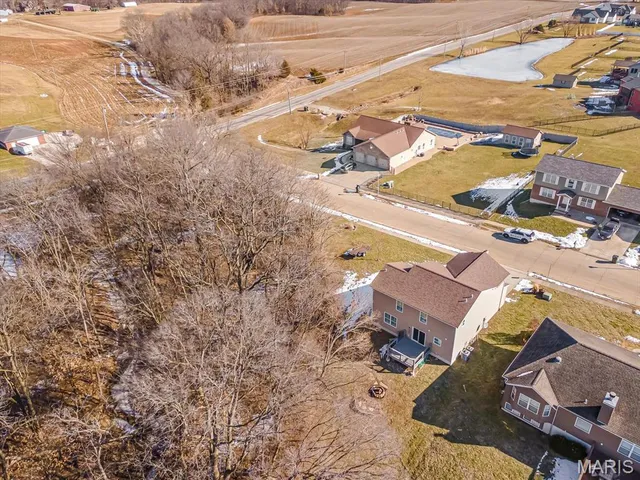 $398,975 | 1235 Castle Green Drive, Waterloo, IL 62298