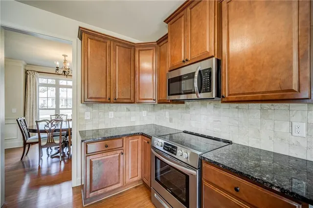 $669,900 | 10 Altar Rock Court, Cartersville, GA 30121