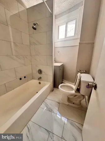 $2,500 | 228 North Kenwood Avenue, Baltimore, MD 21224