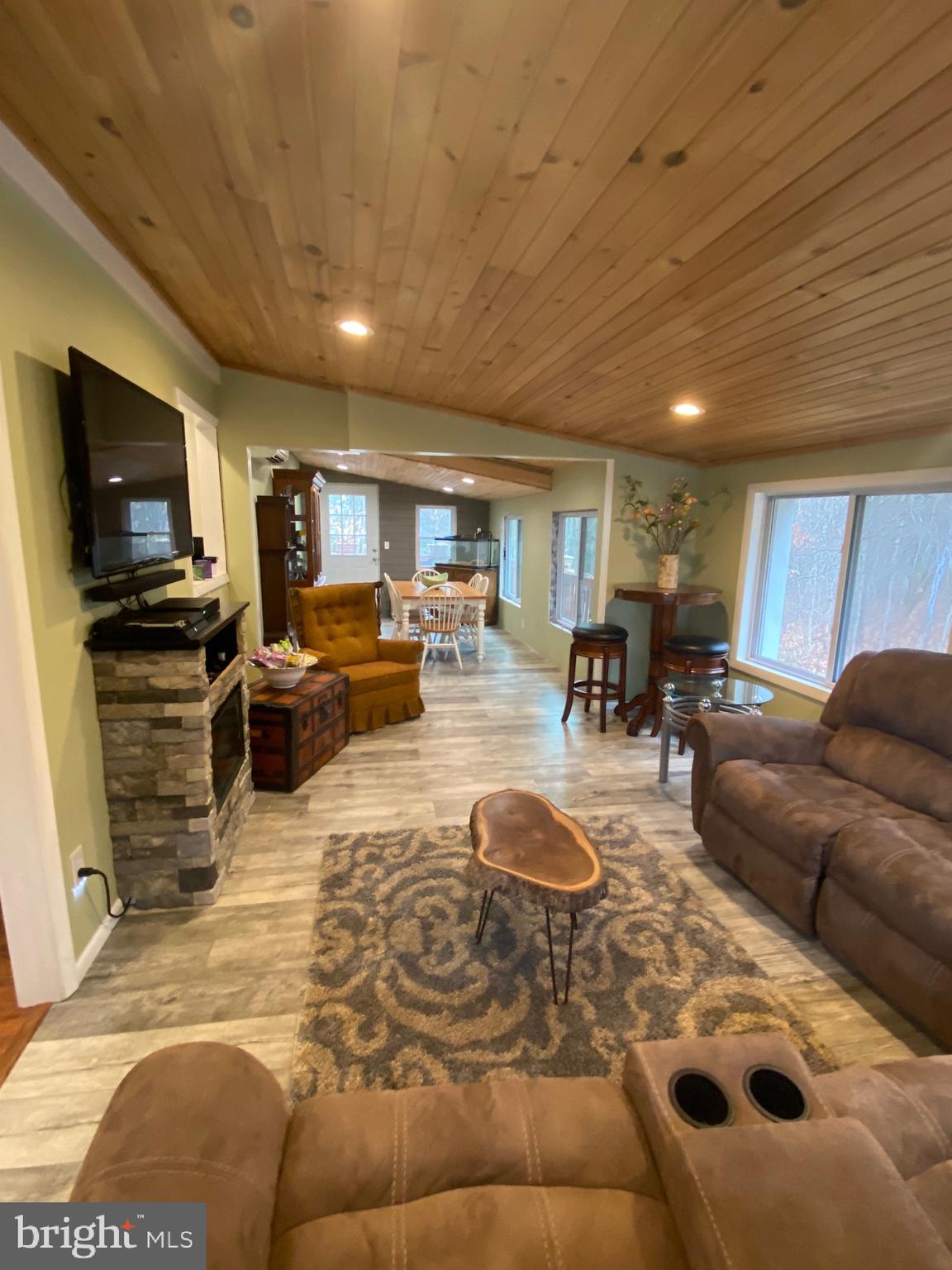 8044 Pine Ridge Road Pasadena, MD 21122 - Photo 32 of 52 sunroom
