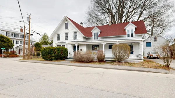 $279,000 | 9 Sewall Street, Augusta, ME 04330
