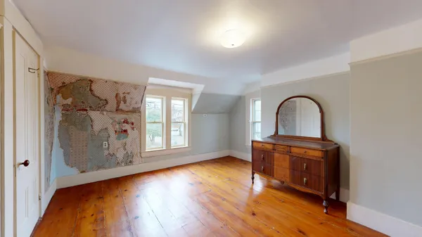 $279,000 | 9 Sewall Street, Augusta, ME 04330