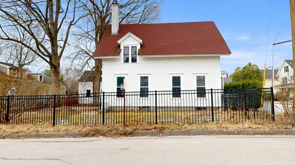 $279,000 | 9 Sewall Street, Augusta, ME 04330