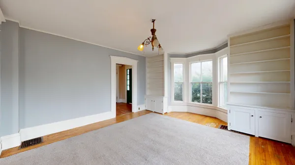 $279,000 | 9 Sewall Street, Augusta, ME 04330