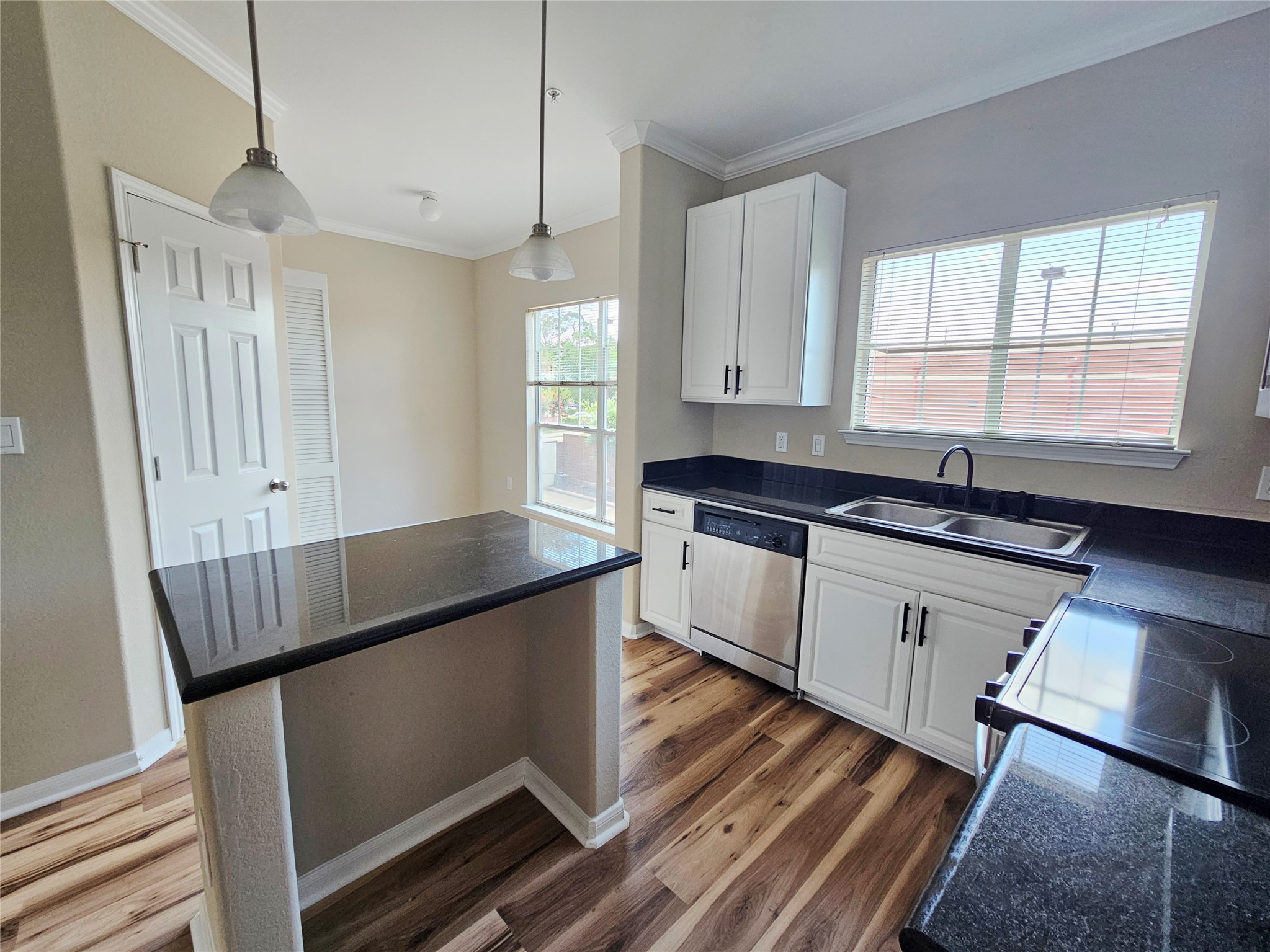 9200 Westheimer Road, Unit 203 Houston, TX 77063 - Photo 13 of 23