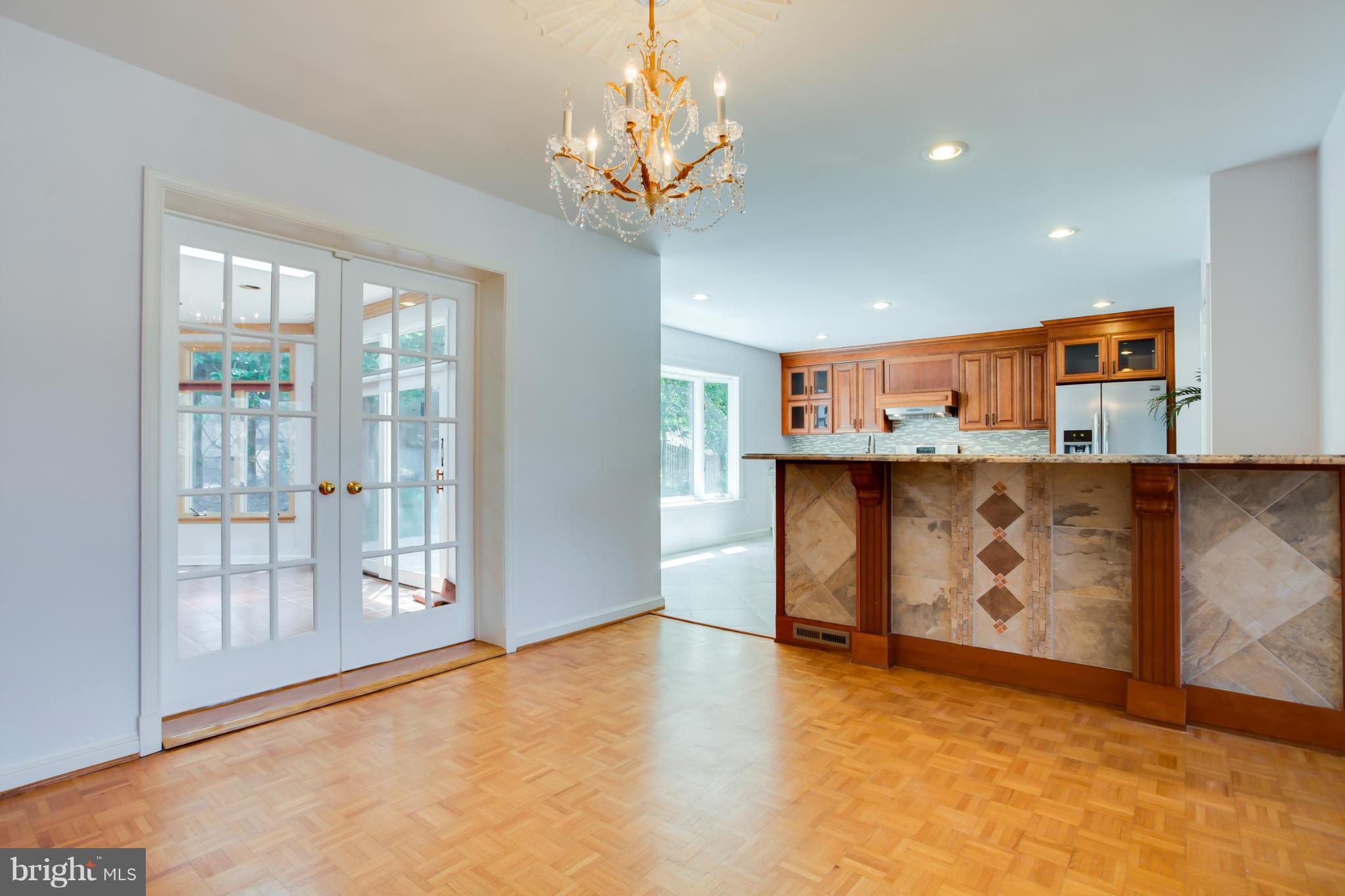 1223 Potomac School Road McLean, VA 22101 - Photo 6 of 43 Dining Room