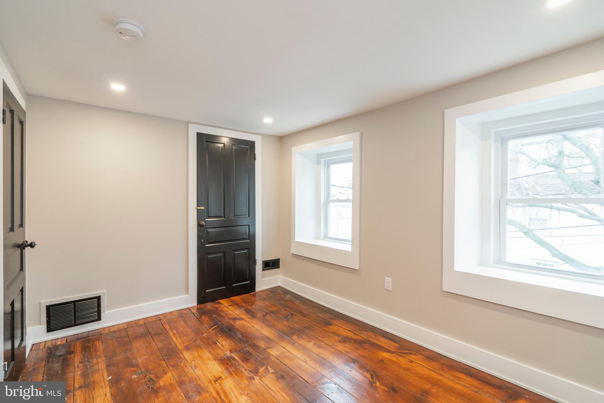 4507 Ritchie Street Philadelphia, PA 19127 - Photo 15 of 26 Bedroom 1