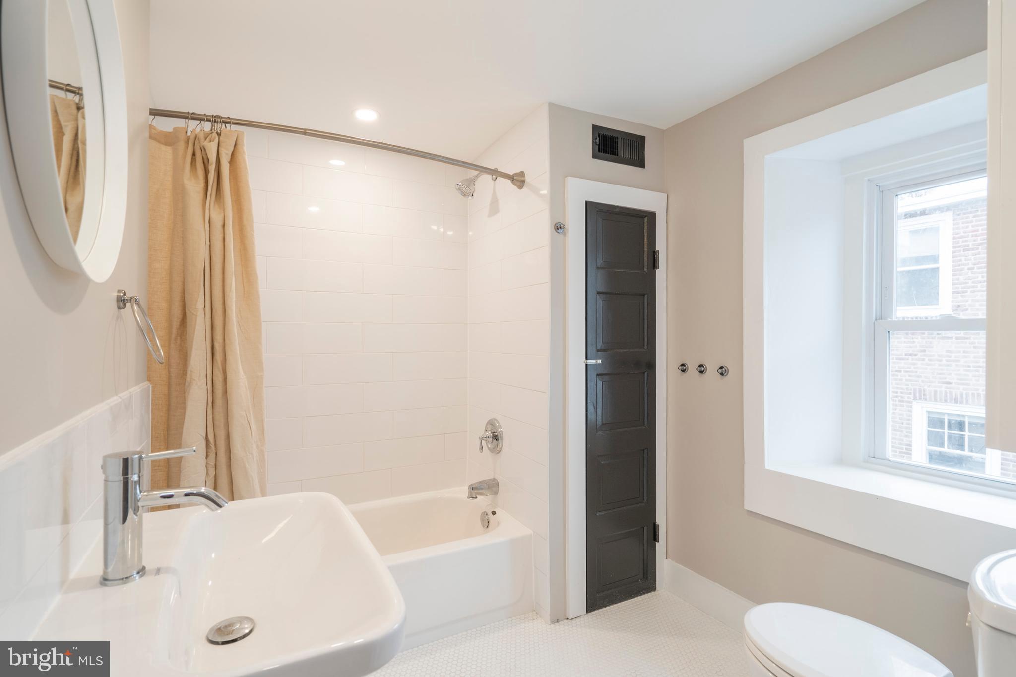 4507 Ritchie Street Philadelphia, PA 19127 - Photo 19 of 26 Bathroom