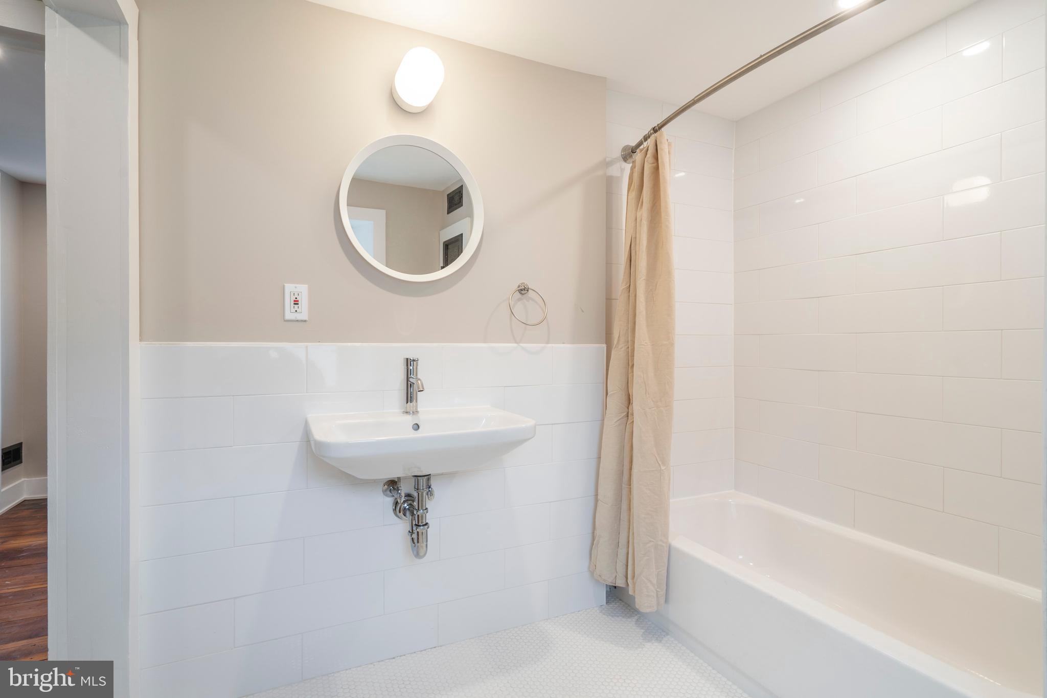 4507 Ritchie Street Philadelphia, PA 19127 - Photo 21 of 26 Bathroom