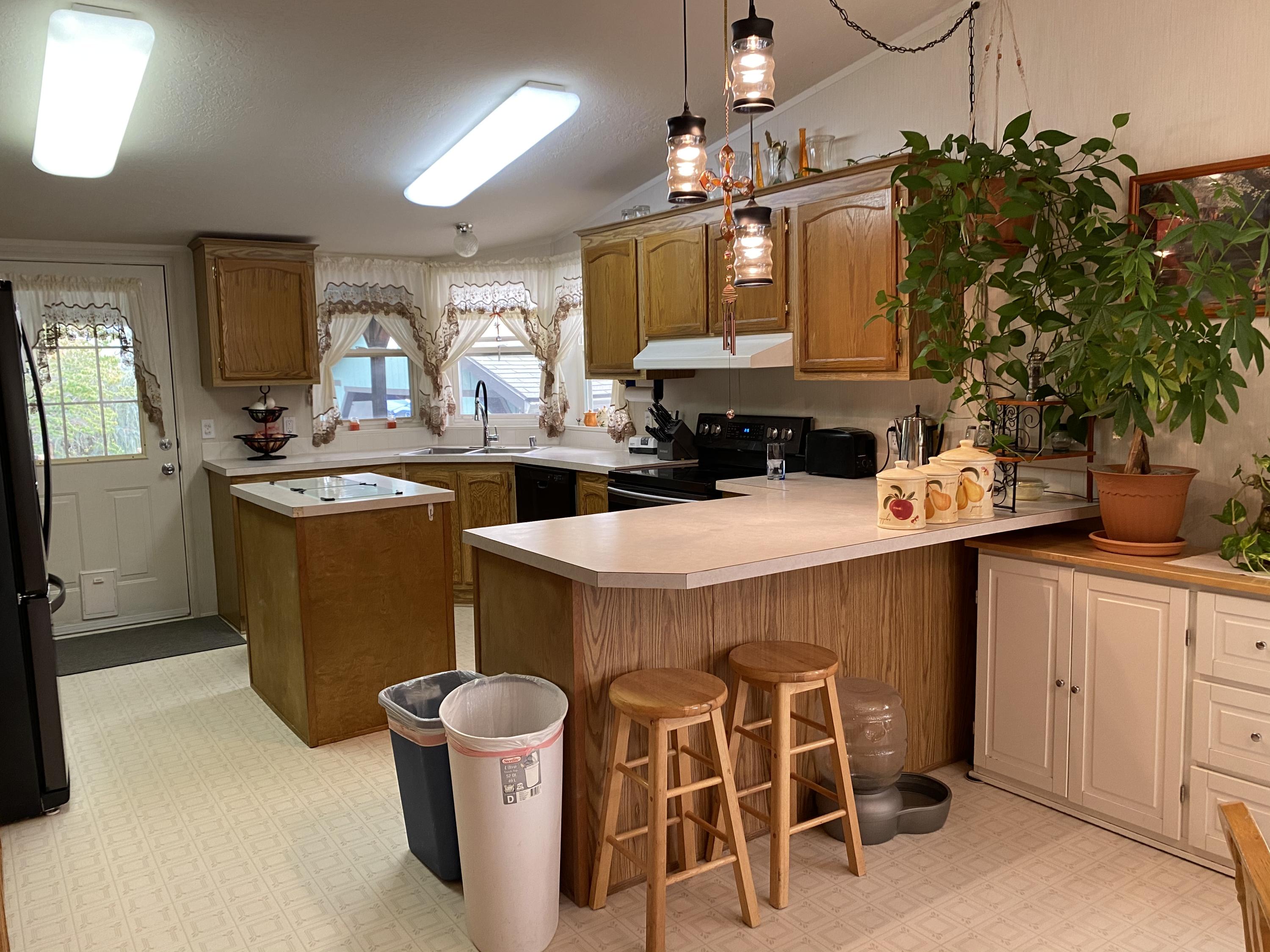 2905 Leonard Road Grants Pass, OR 97527 - Photo 12 of 18 image00016