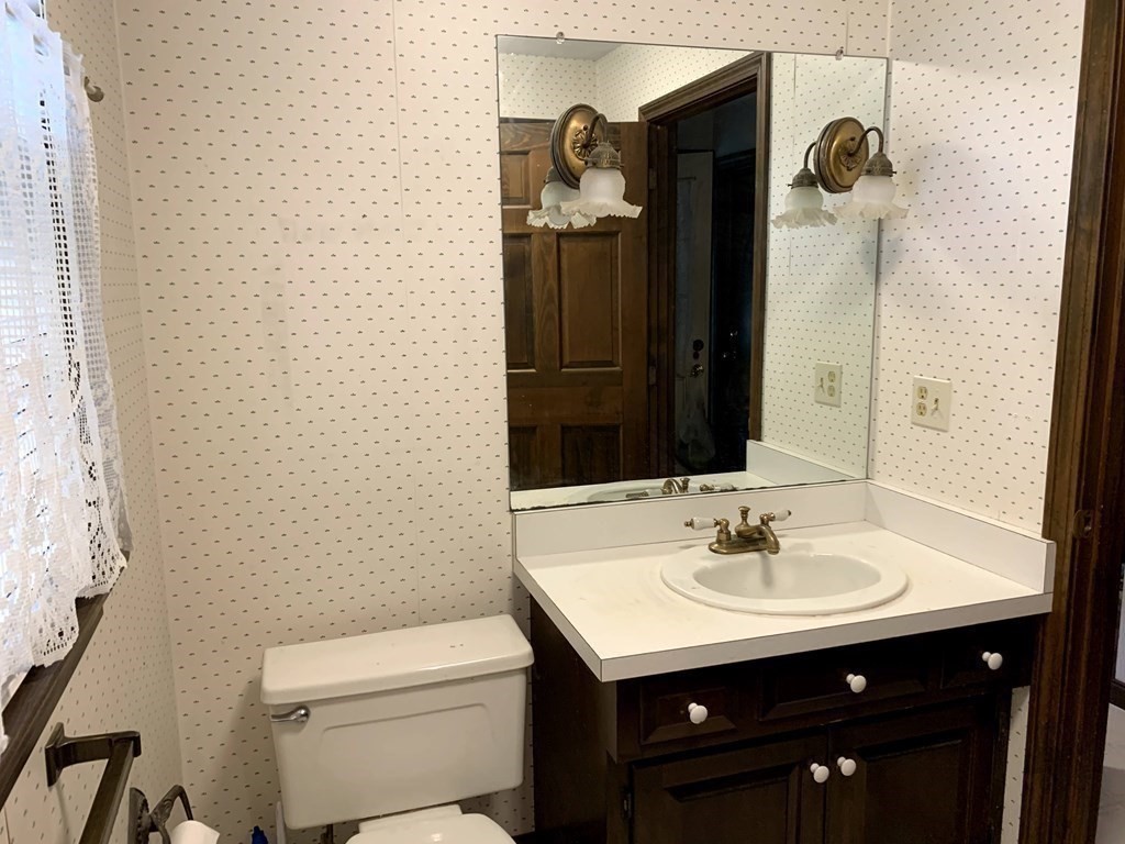 147 Sutton Hill Road North Andover, MA 01845 - Photo 13 of 29