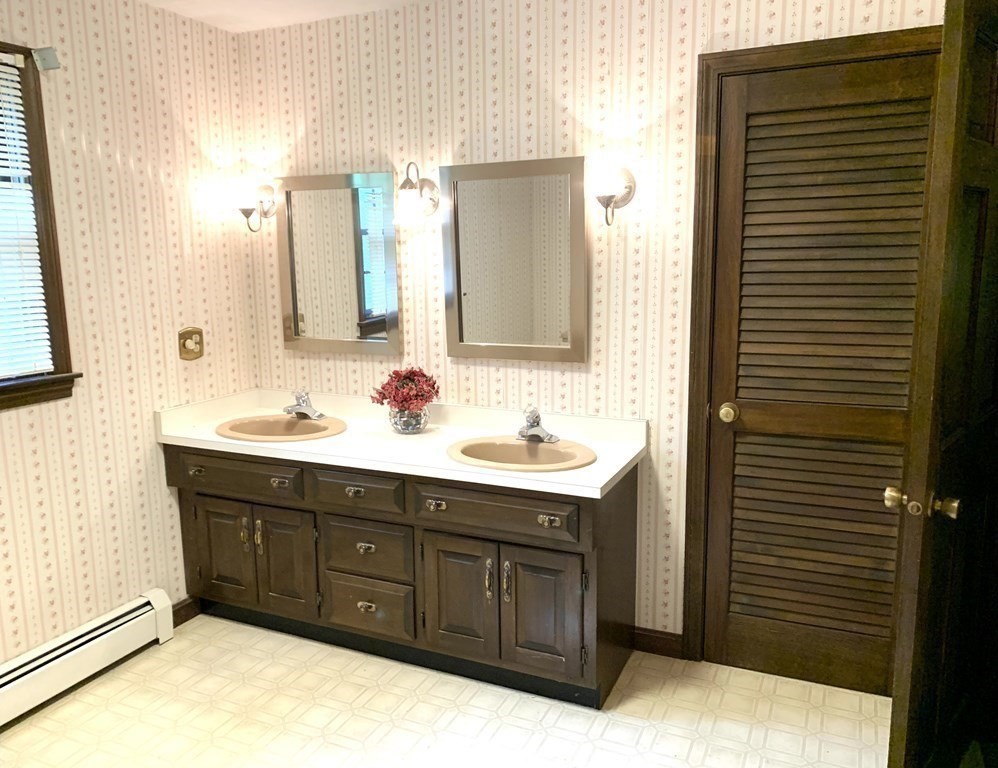 147 Sutton Hill Road North Andover, MA 01845 - Photo 22 of 29