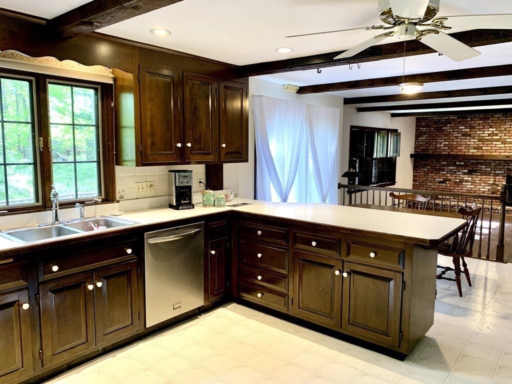 147 Sutton Hill Road North Andover, MA 01845 - Photo 5 of 29