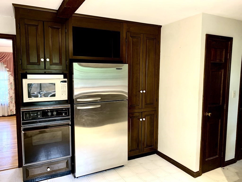 147 Sutton Hill Road North Andover, MA 01845 - Photo 9 of 29