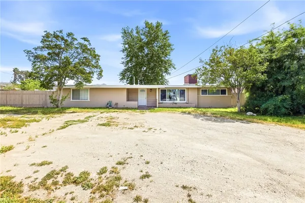 $2,650 | 40861 Whittier Avenue, Hemet, CA 92544