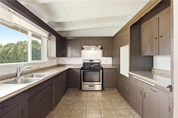 $2,650 | 40861 Whittier Avenue, Hemet, CA 92544