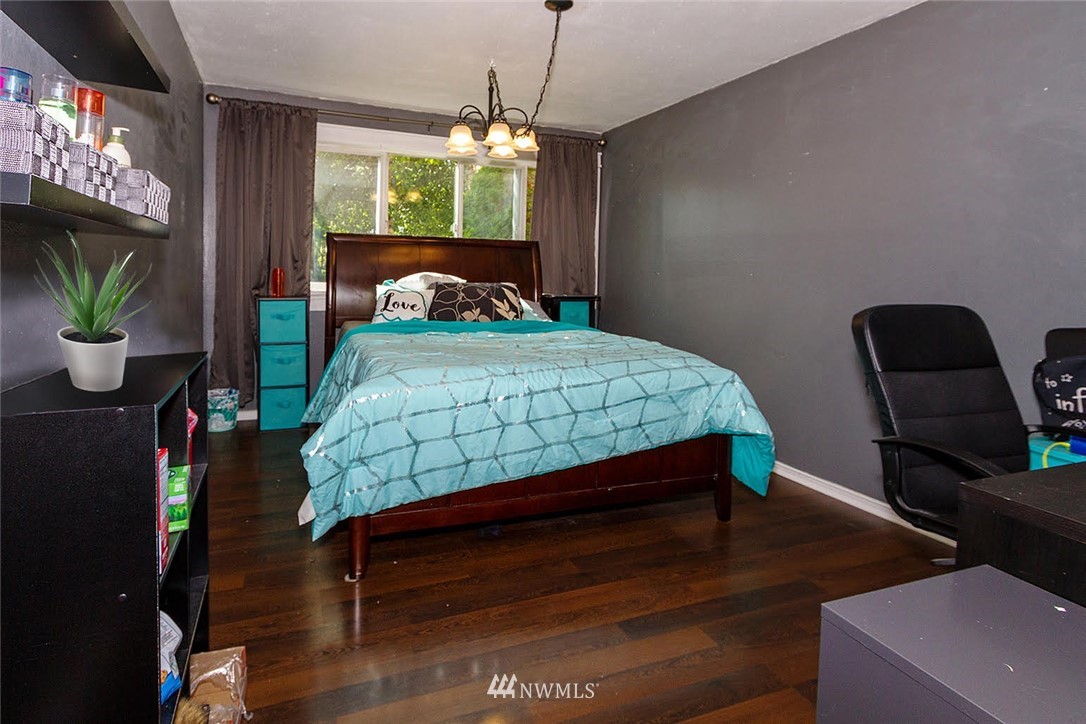 335 Heather Road, Unit 206 Everett, WA 98203 - Photo 8 of 13