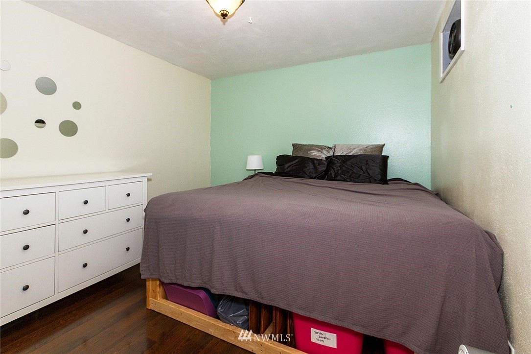 335 Heather Road, Unit 206 Everett, WA 98203 - Photo 9 of 13