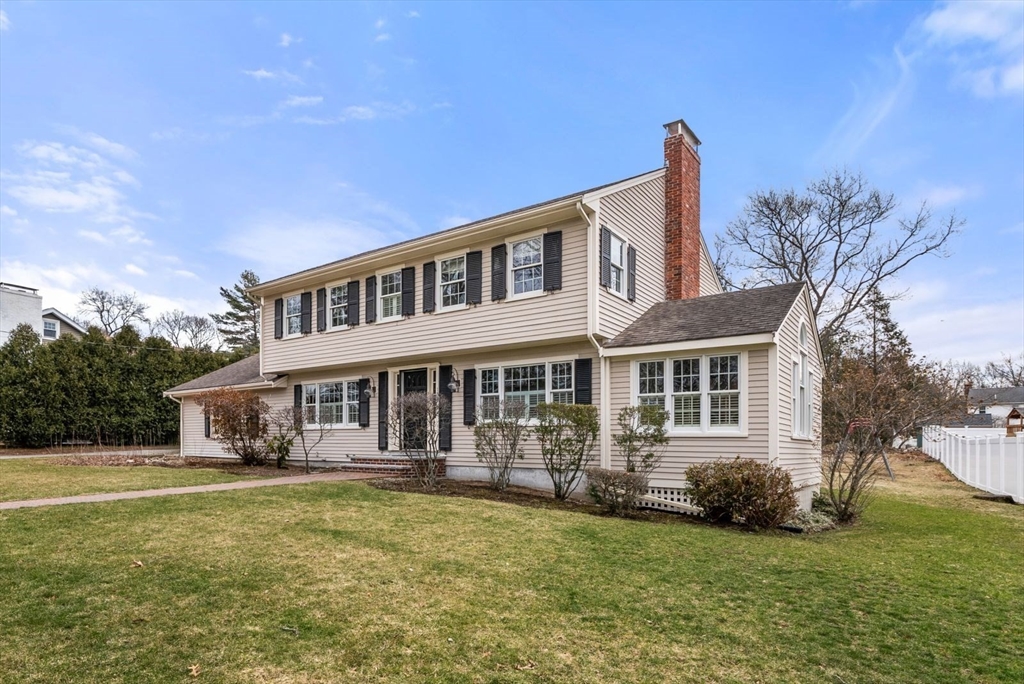 158 Strasser Avenue Westwood, MA 02090 - Photo 2 of 41