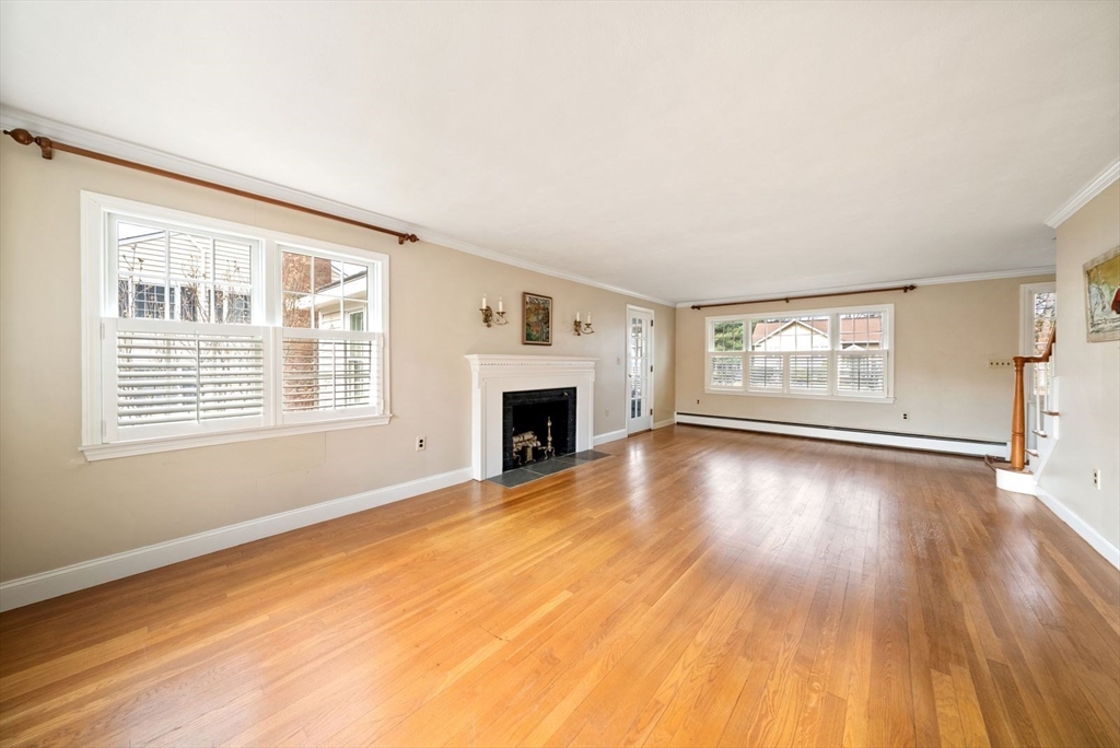 158 Strasser Avenue Westwood, MA 02090 - Photo 6 of 41