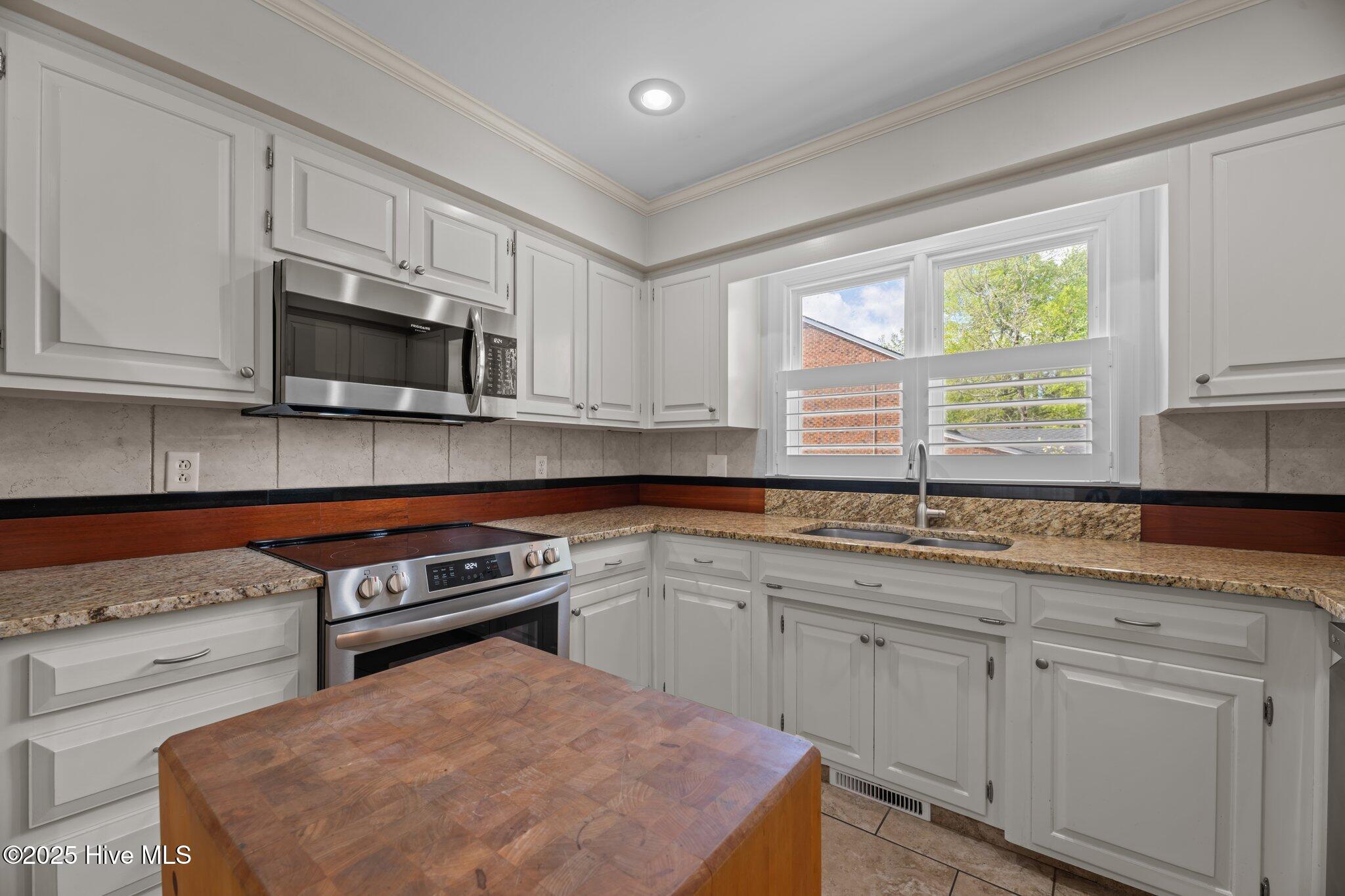 204 Castle Ridge Road New Bern, NC 28562 - Photo 26 of 42 26-web-or-mls-DSC_8827