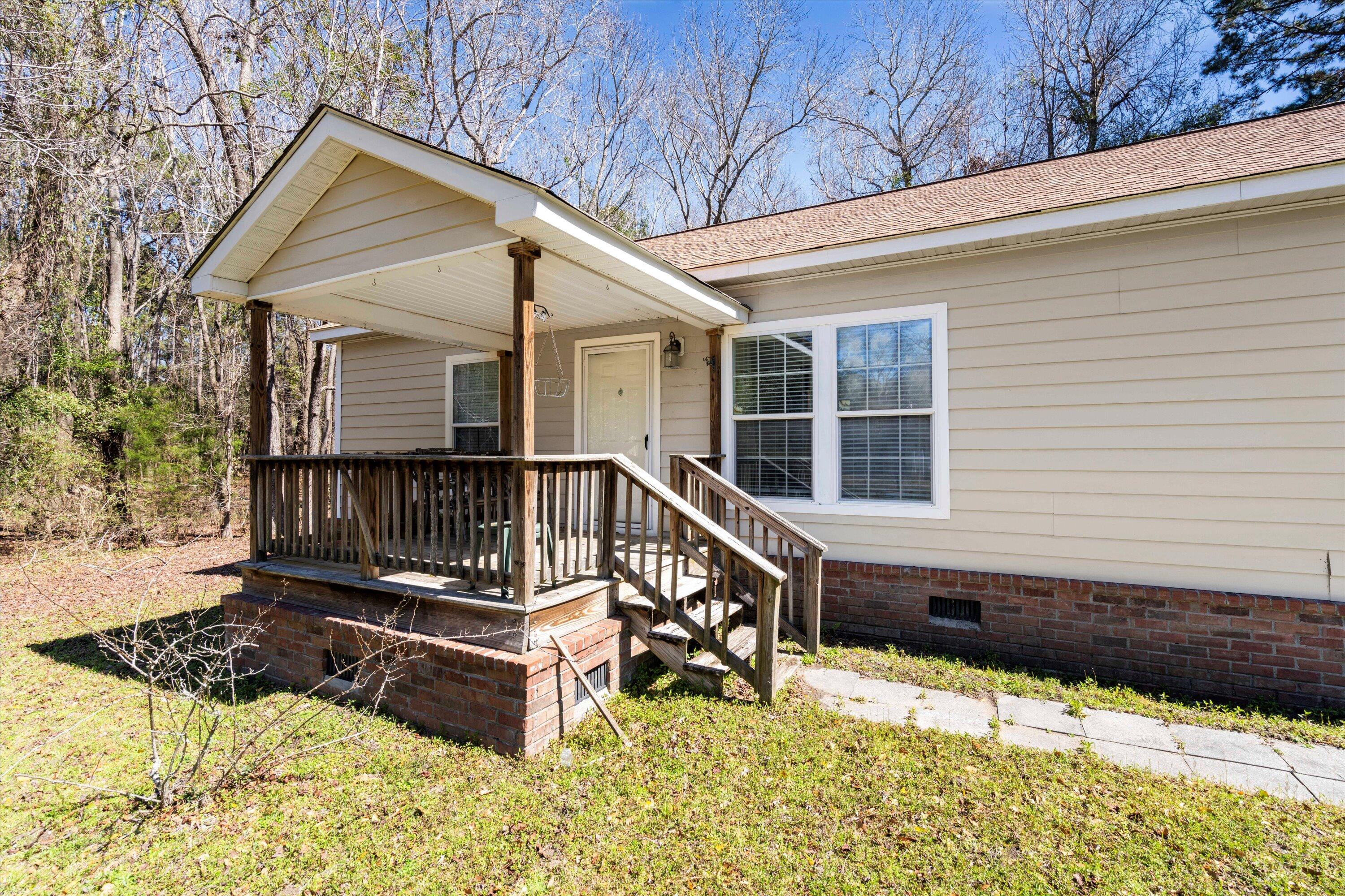 1816 Grimball Road Charleston, SC 29412 - Photo 4 of 26 04-DSC08316