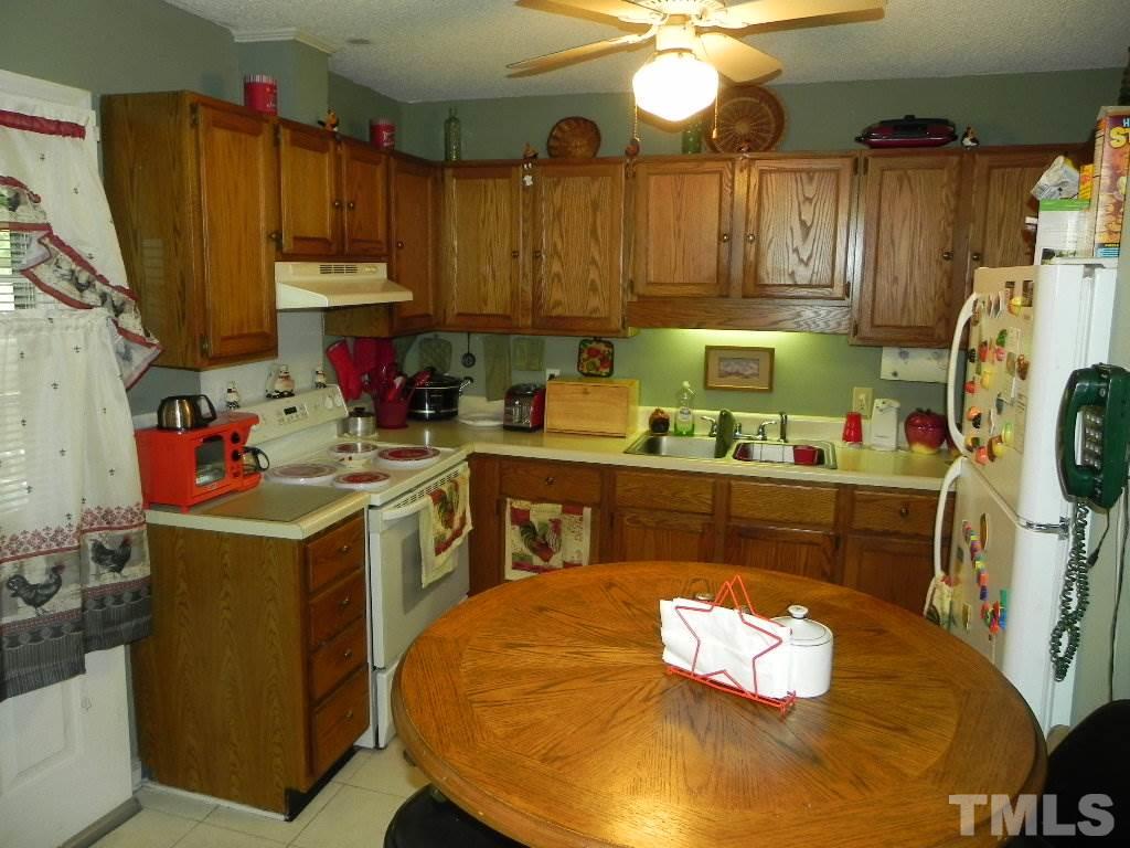 528 Chavis Way Raleigh, NC 27601 - Photo 4 of 8
