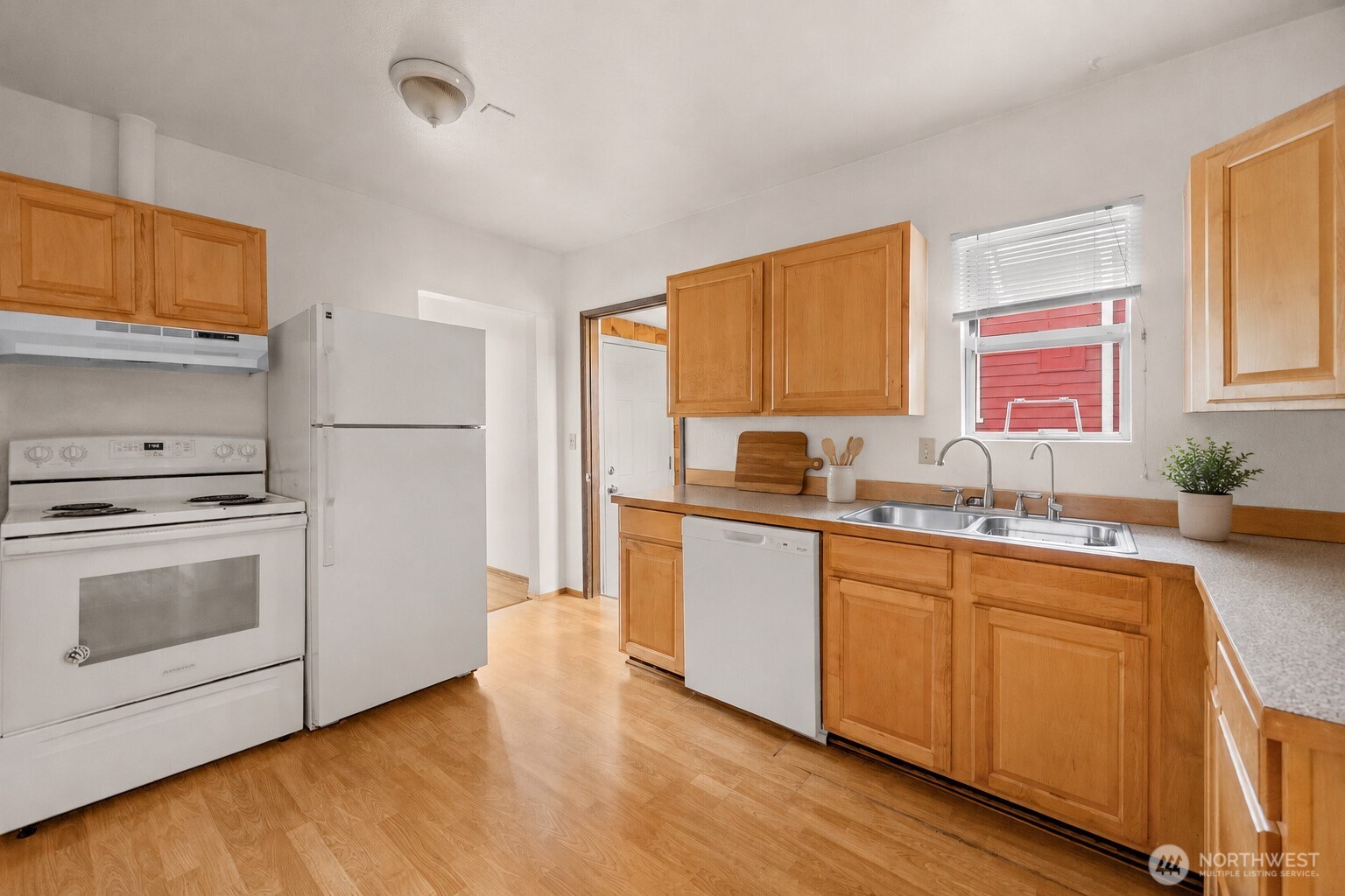 536 North 73rd Street Seattle, WA 98103 - Photo 9 of 34 Gallery Image 9