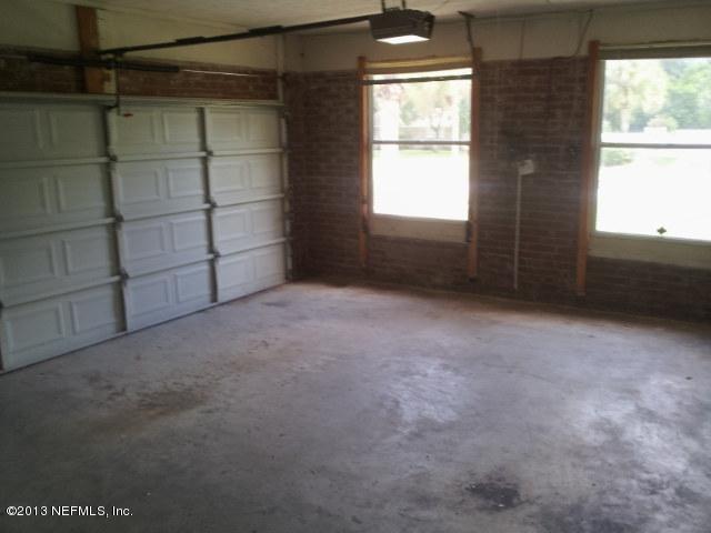193 Foxridge Road Orange Park, FL 32065 - Photo 9 of 14 garage