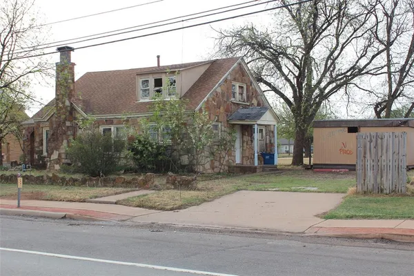 $25,000 | 111 South 7th Avenue, Munday, TX 76371