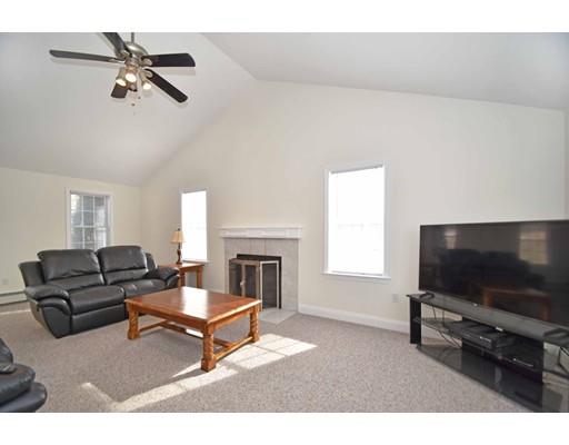 117 Sutton Road Webster, MA 01570 - Photo 2 of 22 Gallery Image 2