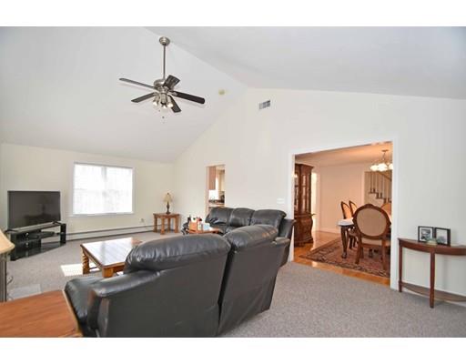 117 Sutton Road Webster, MA 01570 - Photo 3 of 22 Gallery Image 3