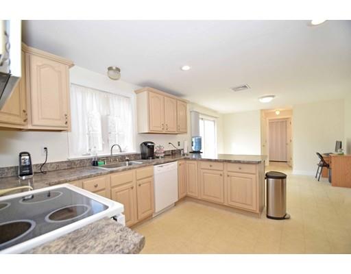 117 Sutton Road Webster, MA 01570 - Photo 4 of 22 Gallery Image 4