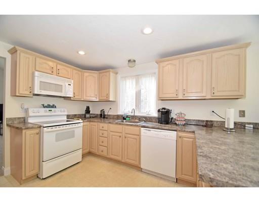 117 Sutton Road Webster, MA 01570 - Photo 5 of 22 Gallery Image 5