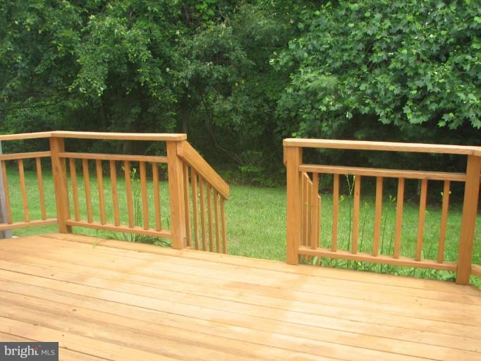 1208 Quaker Ridge Drive Arnold, MD 21012 - Photo 15 of 19 Deck