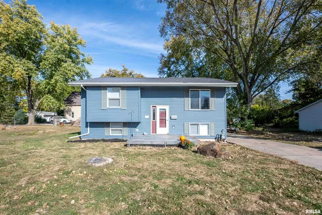 $133,000 | 1212 East Adams Street, Macomb, IL 61455