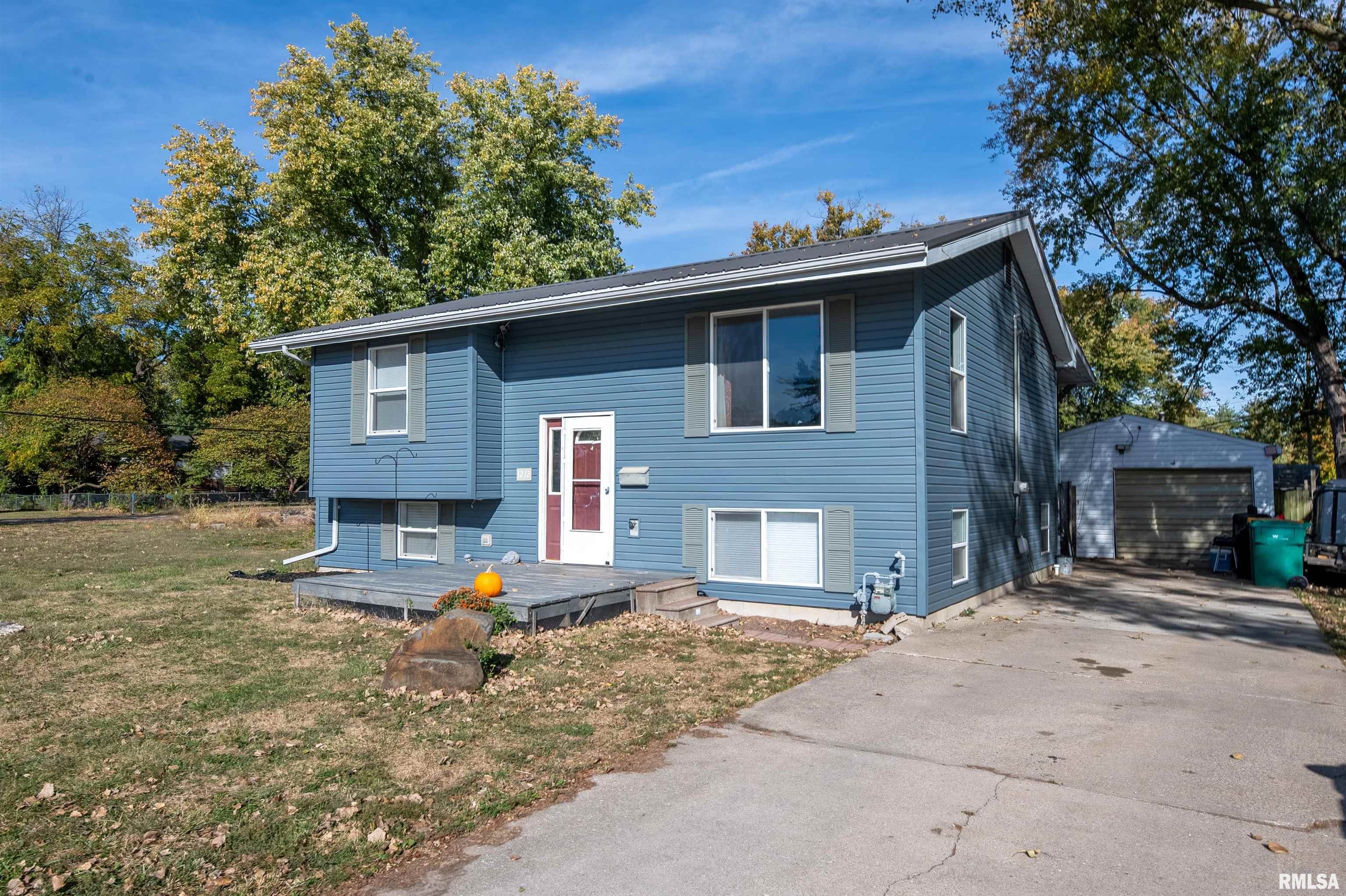 1212 East Adams Street Macomb, IL 61455 - Photo 5 of 47