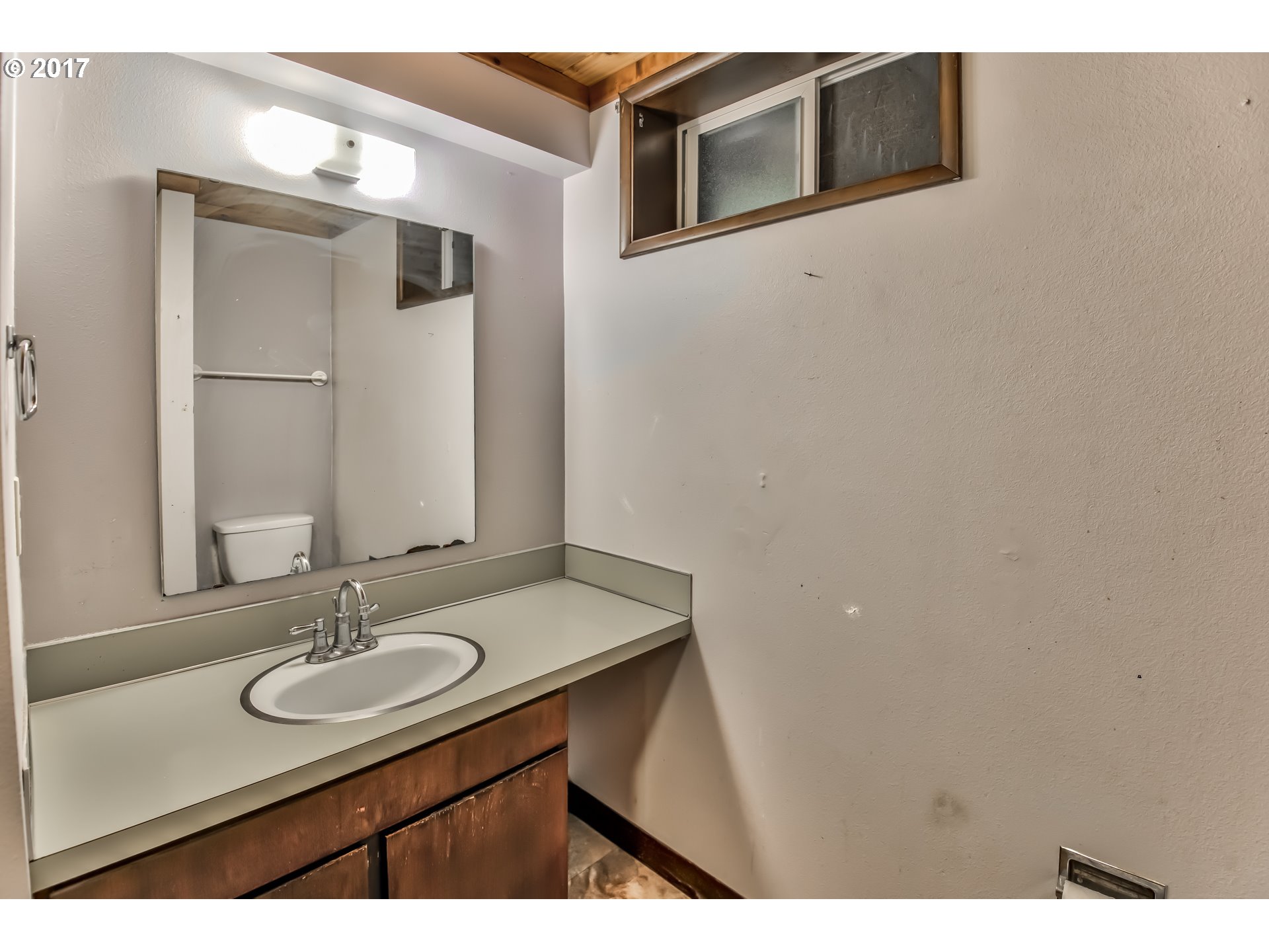 1895 Greentree Road Lake Oswego, OR 97034 - Photo 26 of 27 Gallery Image 26