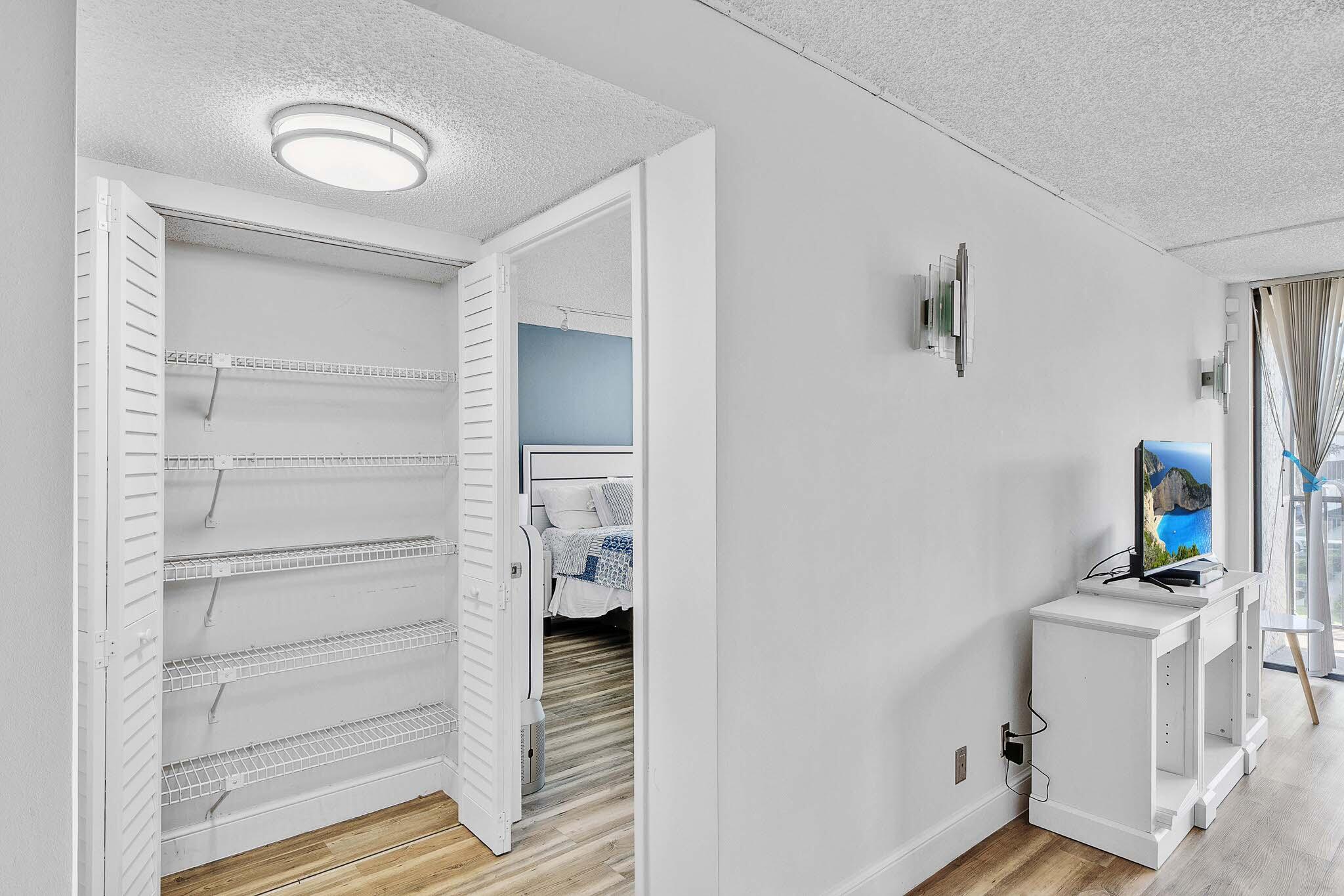17 Royal Palm Way, Unit 3010 Boca Raton, FL 33432 - Photo 26 of 57 10 Primary Bedroom (1)