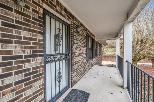 $595,000 | 932 Johnson Road, Chickamauga, GA 30707