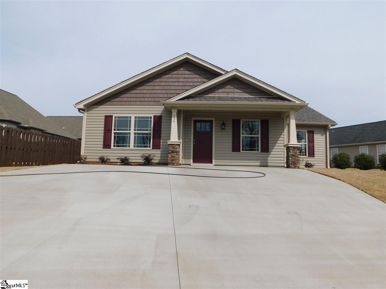 434 Split Oak Lane Inman, SC 29349 - Photo 1 of 13