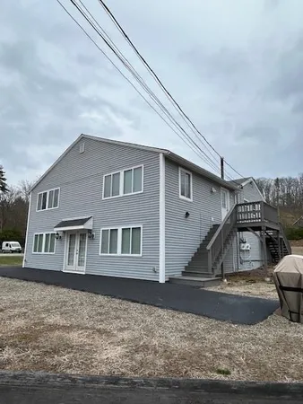 $2,100 | 4 Smoke Street, Unit 1, Barrington, NH 03825