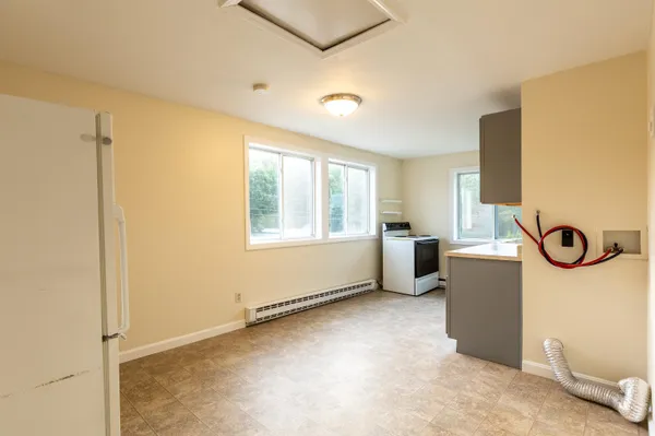 $2,100 | 4 Smoke Street, Unit 1, Barrington, NH 03825