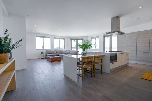 $13,000 | 2210 Newport Boulevard, Unit 302, Newport Beach, CA 92663